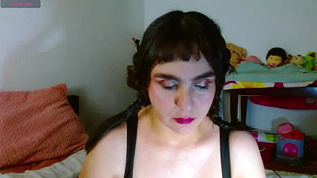 Snapshot of collette_beaufoy_ chatting on 06/30/26, 12:27 collette beaufoy online show from 06/30/26, 12:27