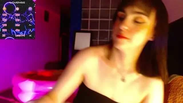 Snapshot of collette_beaufoy_ chatting on 02/08/25, 02:04 collette beaufoy online show from 02/08/25, 02:04