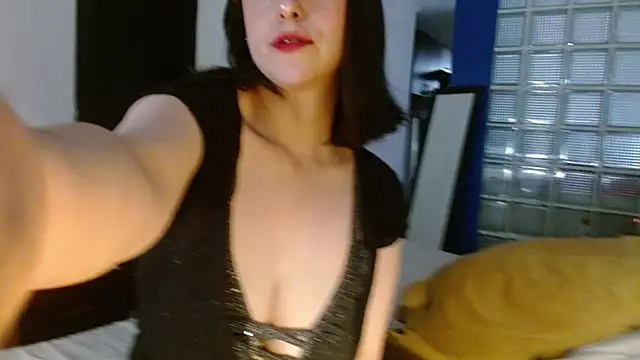Snapshot of collette_beaufoy_ chatting on 01/13/25, 04:51 collette beaufoy online show from 01/13/25, 04:51