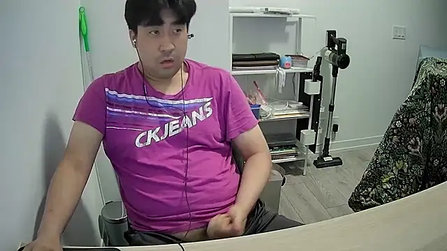 Koreanboy171 online show from 06/21/26, 03:34