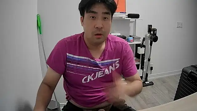 Koreanboy171 online show from 07/28/26, 11:59