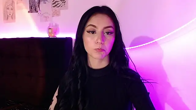 Coralinnee  online show from 01/24/25, 05:11