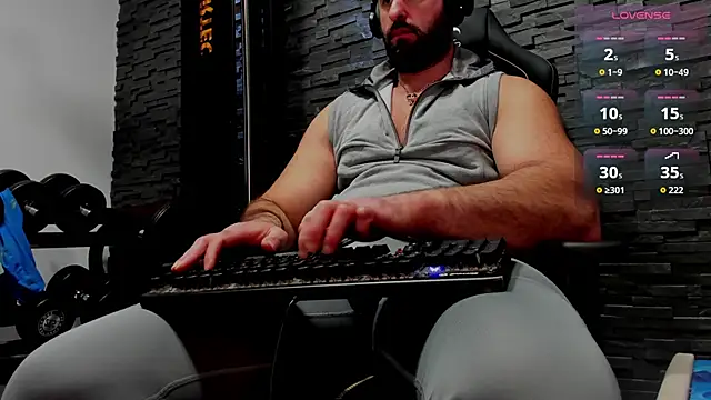 Snapshot of David_Big_Daddy chatting on 02/13/26, 07:14 David Big Daddy online show from 02/13/26, 07:14