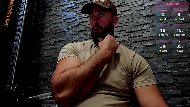 Snapshot of David_Big_Daddy chatting on 10/17/25, 07:37 David Big Daddy online show from 10/17/25, 07:37