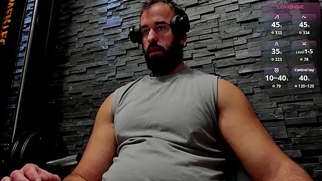 Snapshot of David_Big_Daddy chatting on 12/04/25, 07:57 David Big Daddy online show from 12/04/25, 07:57