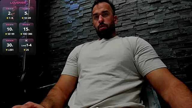 Snapshot of David_Big_Daddy chatting on 09/17/25, 06:10 David Big Daddy online show from 09/17/25, 06:10