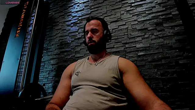 Snapshot of David_Big_Daddy chatting on 10/21/25, 07:41 David Big Daddy online show from 10/21/25, 07:41