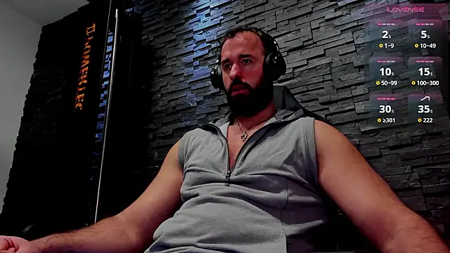 Snapshot of David_Big_Daddy chatting on 02/12/26, 10:31 David Big Daddy online show from 02/12/26, 10:31