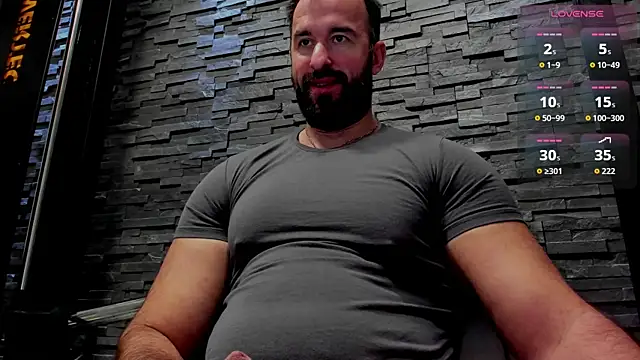 Snapshot of David_Big_Daddy chatting on 12/21/25, 06:20 David Big Daddy online show from 12/21/25, 06:20