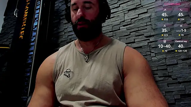 Snapshot of David_Big_Daddy chatting on 12/02/25, 10:33 David Big Daddy online show from 12/02/25, 10:33