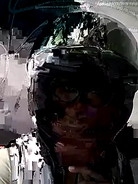 Snapshot of brdot_ chatting on 10/06/25, 03:57 brdot online show from 10/06/25, 03:57