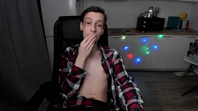 Snapshot of Rick_Reed chatting on 02/08/26, 02:31 Rick Reed online show from 02/08/26, 02:31