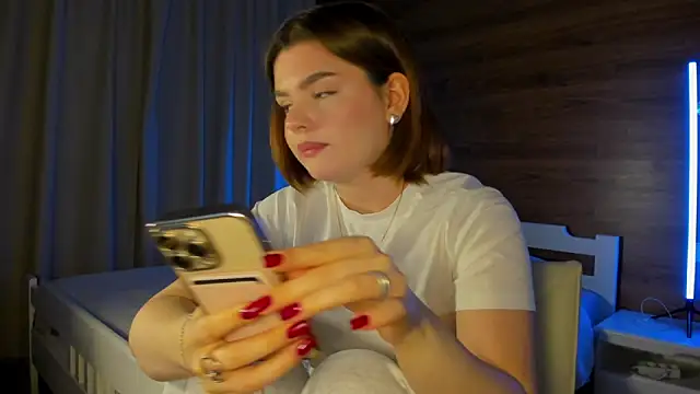 Elizabeth Hottie  online show from 10/11/25, 11:39