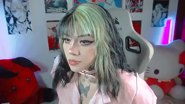 Deadly Doll online show from 10/18/25, 07:49