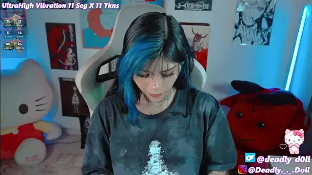 Snapshot of Deadly_Doll chatting on 01/12/26, 10:47 Deadly Doll online show from 01/12/26, 10:47