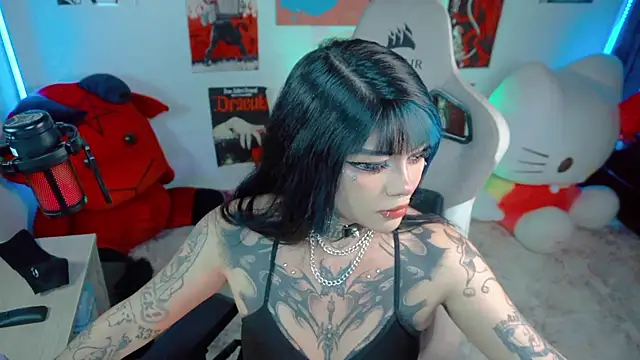 Deadly Doll online show from 06/24/26, 11:57