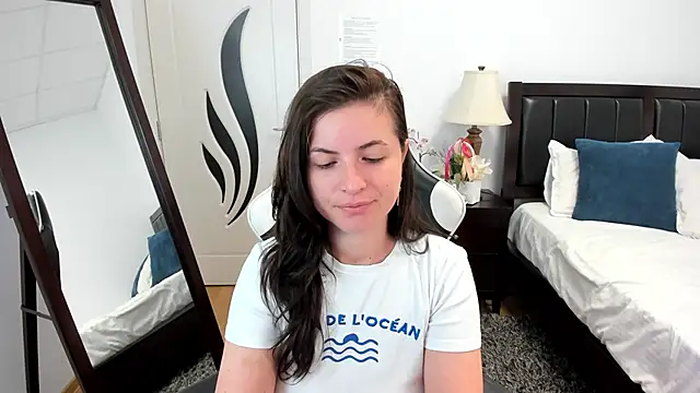 AmyPure  online show from 06/19/26, 04:18