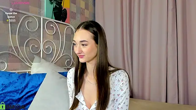 Kelly Powell online show from 09/21/25, 02:49