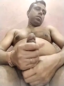 Snapshot of IndianPornStarRavee chatting on 10/22/25, 01:10 IndianPornStarRavee online show from 10/22/25, 01:10