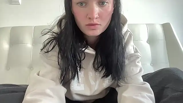 mariemelissah online show from 12/14/25, 08:31