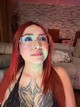 Snapshot of vanesaa_blake chatting on 05/15/26, 04:10 vanesaa blake online show from 05/15/26, 04:10