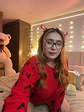 vanesaa blake online show from 12/17/25, 03:00