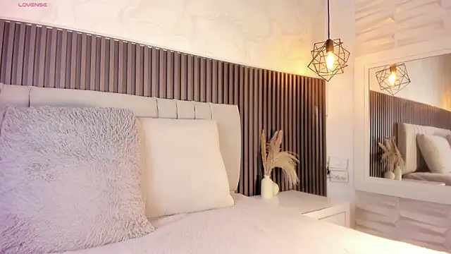 SHANONCLARK online show from 11/23/25, 11:09