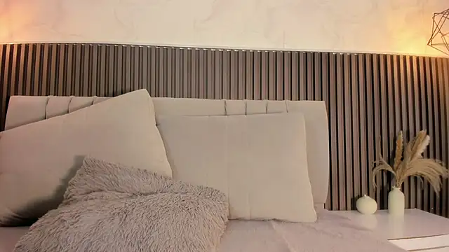 SHANONCLARK online show from 11/14/25, 07:06