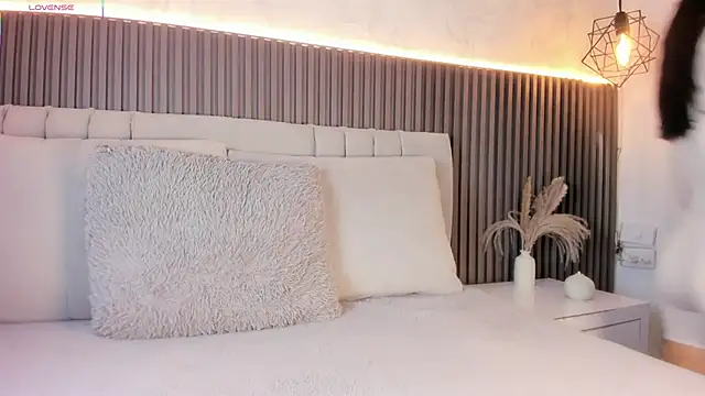 SHANONCLARK online show from 11/20/25, 07:14