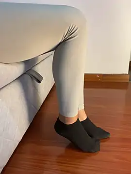 marthina thompsson online show from 02/28/25, 05:04