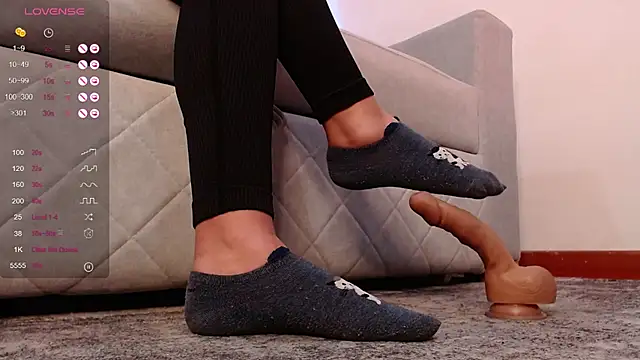 marthina thompsson online show from 10/21/25, 01:10