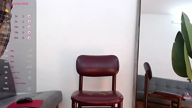 marthina thompsson online show from 03/17/25, 01:39