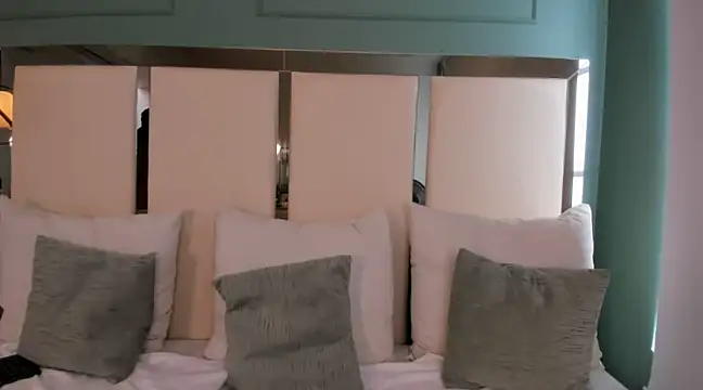 bhritany brow online show from 03/02/25, 07:19