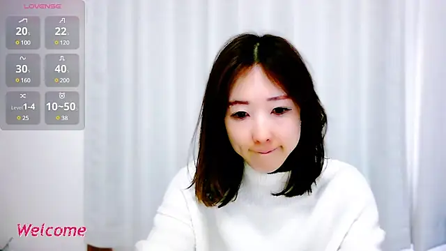 Snapshot of Love_me_Eri_ chatting on 03/10/25, 07:55 Love me Eri online show from 03/10/25, 07:55