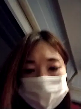 Love me Eri  online show from 12/05/25, 09:52