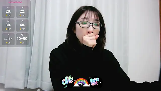 Love me Eri  online show from 12/20/25, 07:44