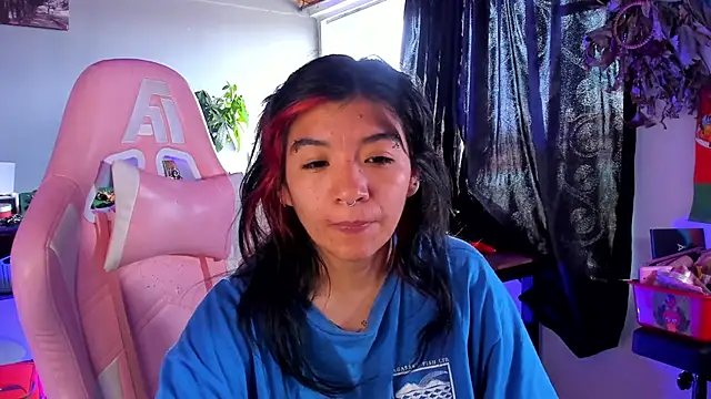 annie walker6 online show from 12/21/25, 06:53