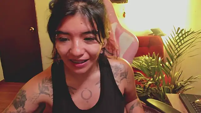 annie walker6 online show from 01/04/25, 02:46