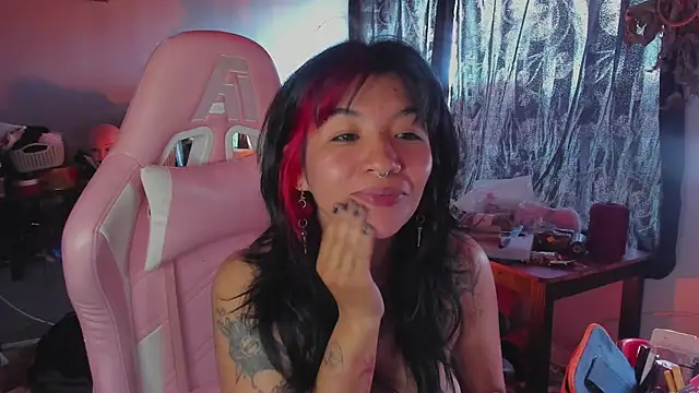 annie walker6 online show from 11/09/25, 06:23