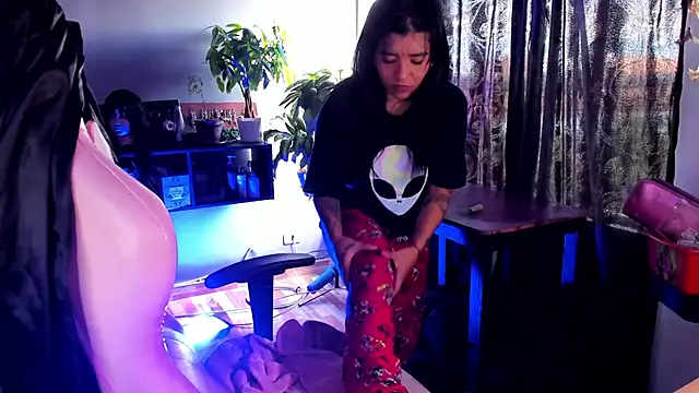 annie walker6 online show from 01/09/26, 02:35