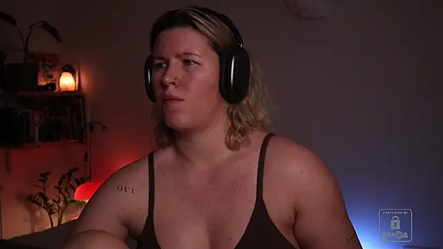 moonamii online show from 03/04/26, 06:26