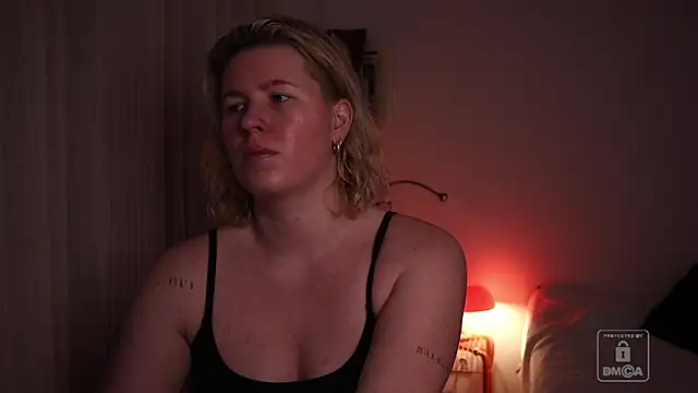 moonamii online show from 01/10/26, 06:47