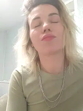 Linda Gregory online show from 02/21/25, 01:22