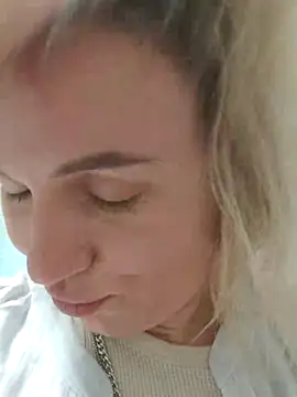 Linda Gregory online show from 02/25/25, 05:08