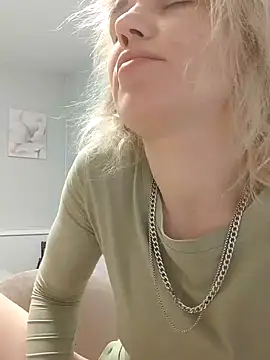 Linda Gregory online show from 02/10/25, 02:41