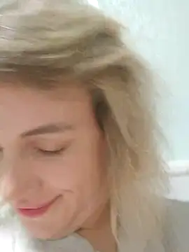 Linda Gregory online show from 03/12/25, 12:42