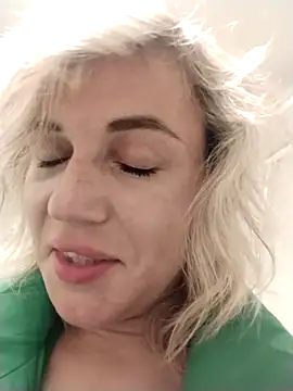 Linda Gregory online show from 09/22/25, 12:27