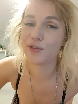 Linda Gregory online show from 12/20/24, 10:22