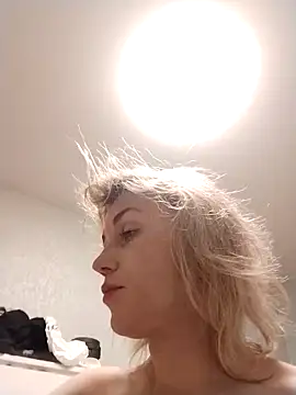 Linda Gregory online show from 10/04/25, 10:33