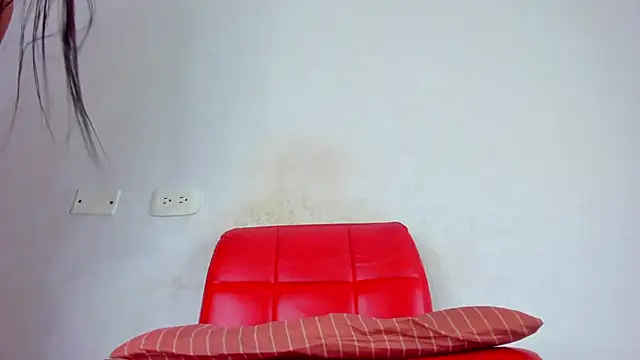Snapshot of Kimberly_House chatting on 03/14/25, 10:49 Kimberly House online show from 03/14/25, 10:49